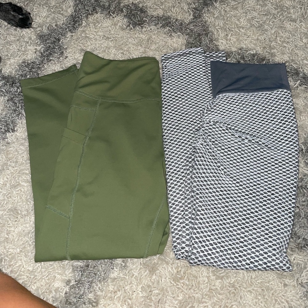 2 leggings